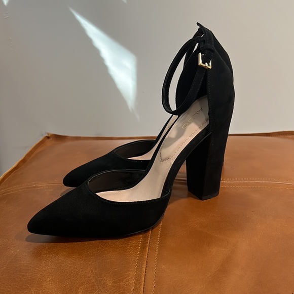 Aldo Black Block Heels - Picture 3 of 6